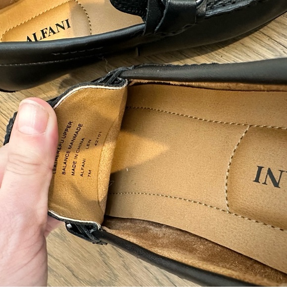 Like new Alfani Men’s Dress Shoes Size 7 - Picture 5 of 6